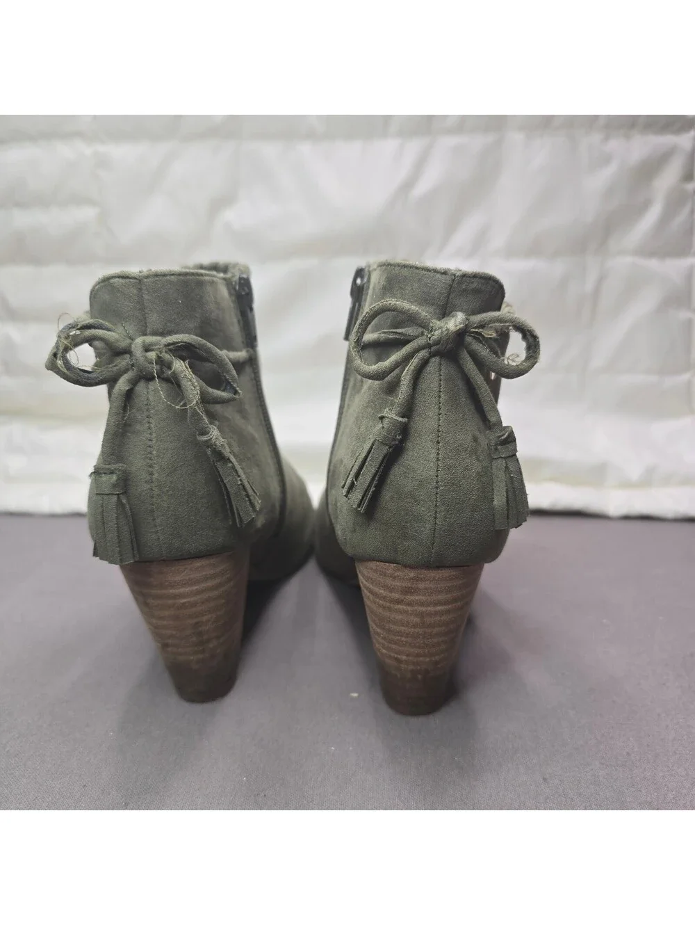Report Olive Green Faux Suede Ankle Booties Tassel Side Zip Women's Size 7.5